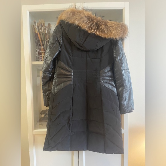 DANIER Down Winter Coat with Leather and Fur details - Picture 6 of 8